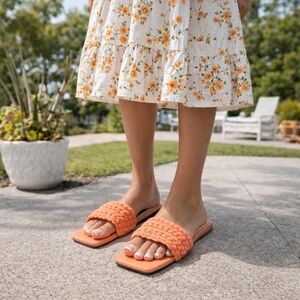 Steve Madden Maldeve Orange Slip On Braided Sandals New In Box
